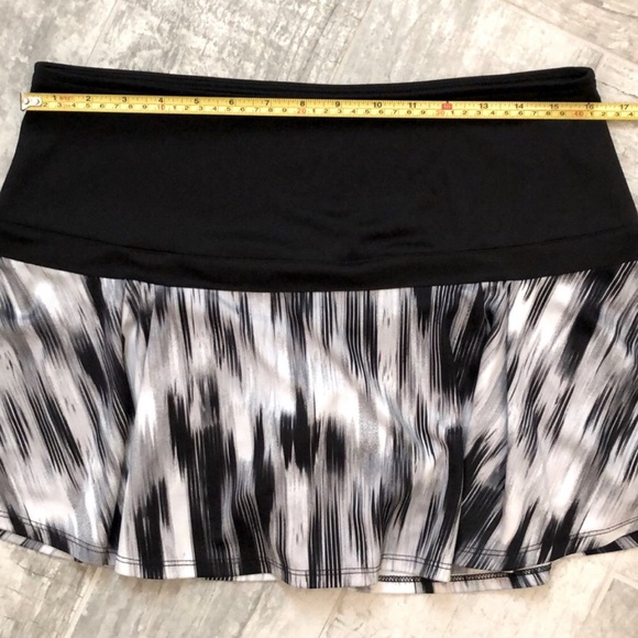 Callaway Black and White Skort, Size Medium - Picture 6 of 6